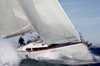  Iniciación de navegación en veleros Hanse